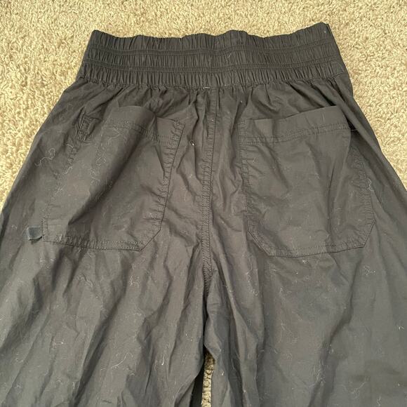 NWT Aerie Easiest Cargo Pant in black size XS pull-on high rise baggy - Picture 8 of 13